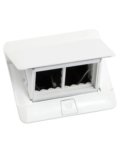 Блок розеточный выдвижной Legrand 654001 в Сыктывкаре Блоки розеток Pintop.ru